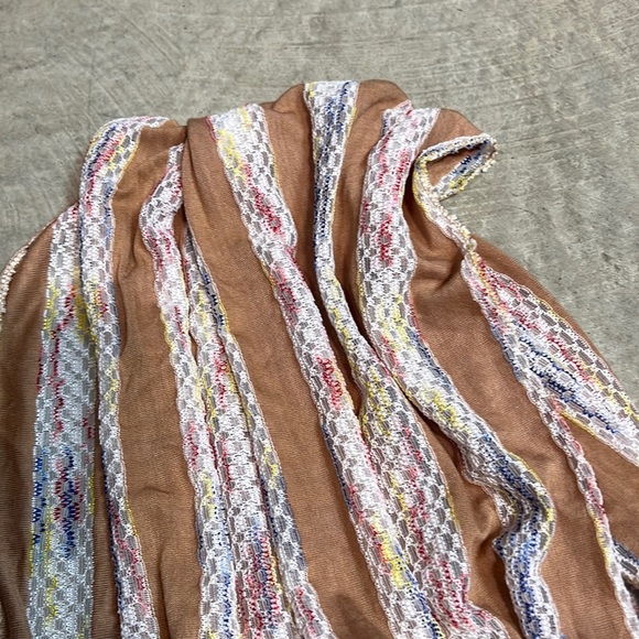 Accessories - ☀️ Neutral + white lace + blue, red, yellow infinity scarf